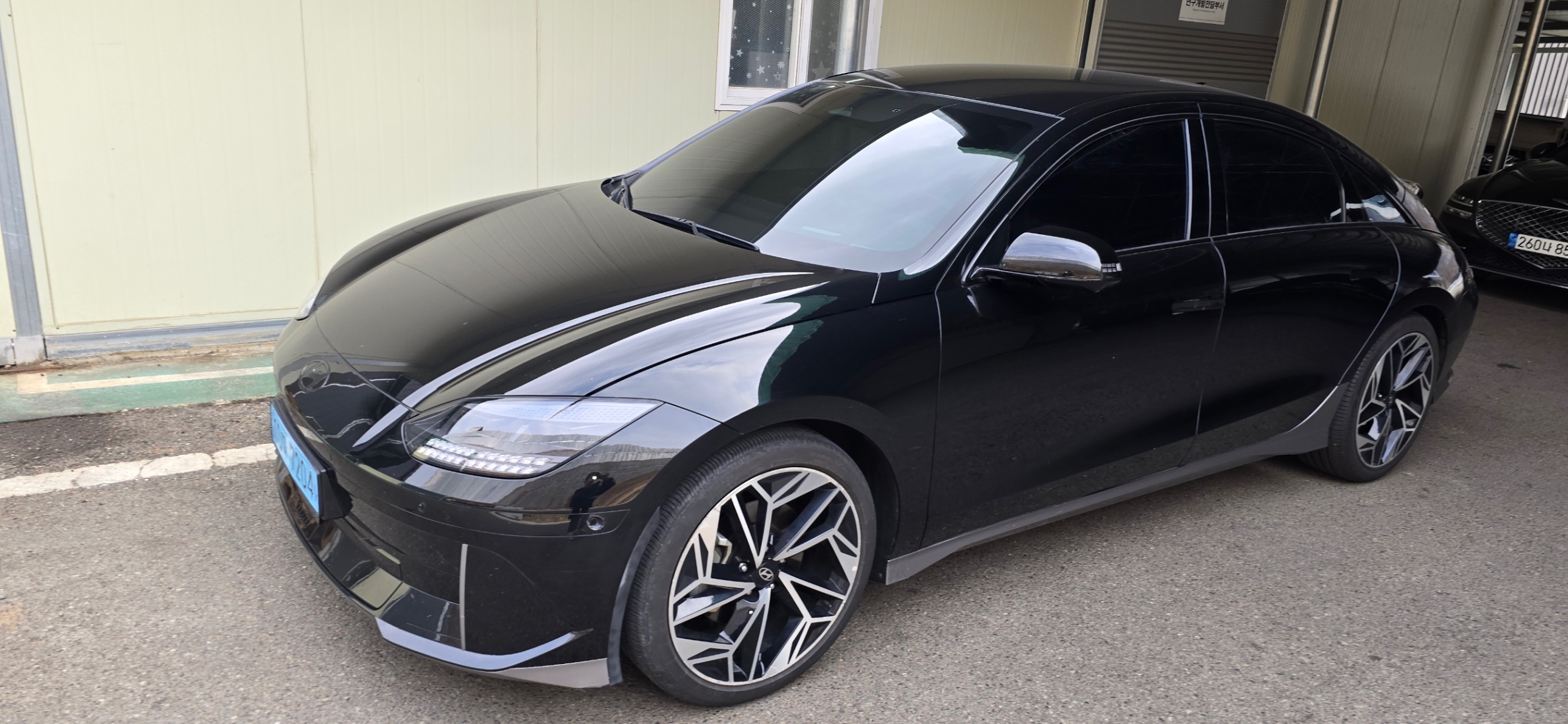 아이오닉6 장기렌트 승계합니다 - 이미지 3