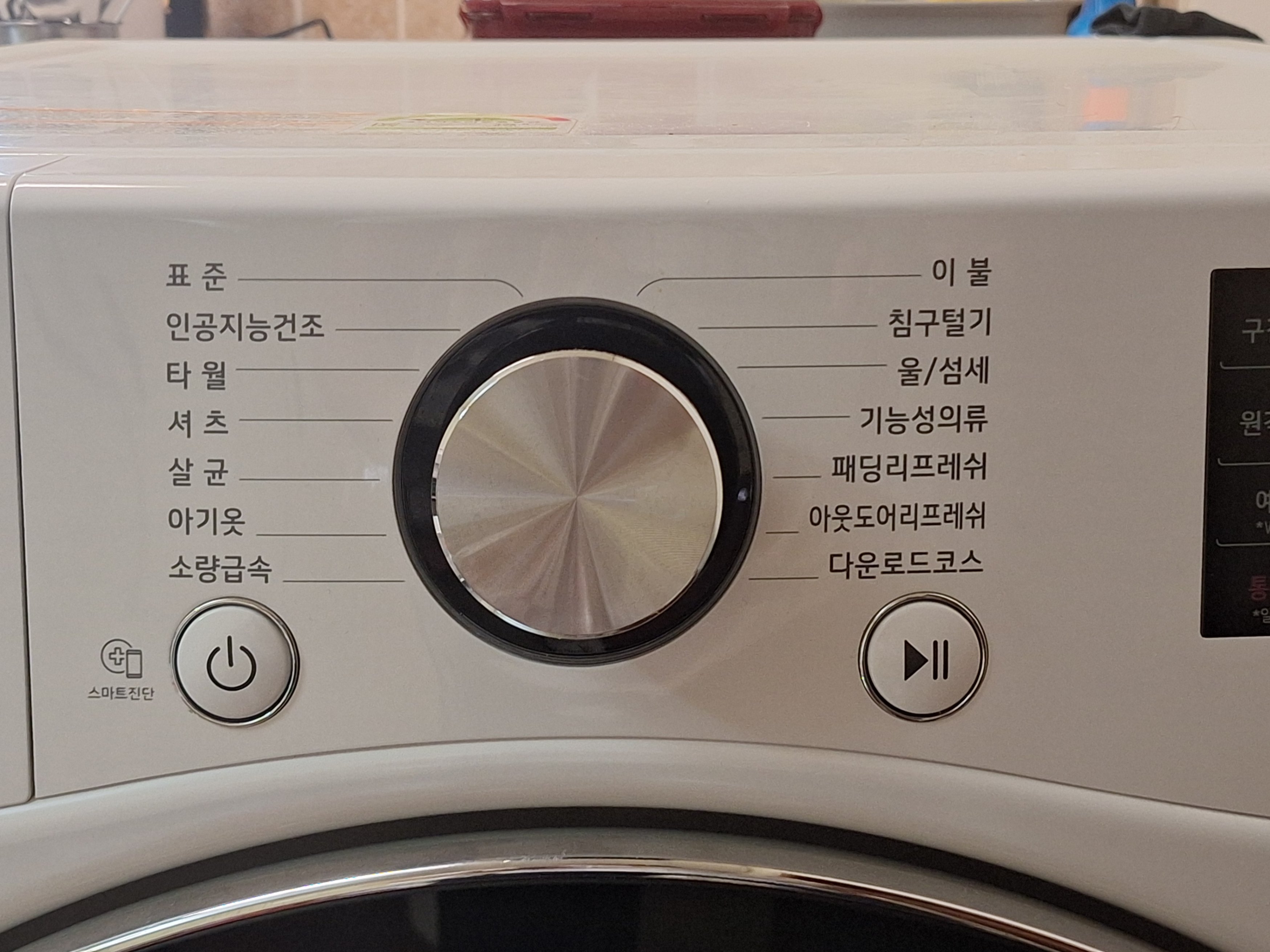 LG트롬 건조기 19kg, 상태 좋음 - 이미지 2