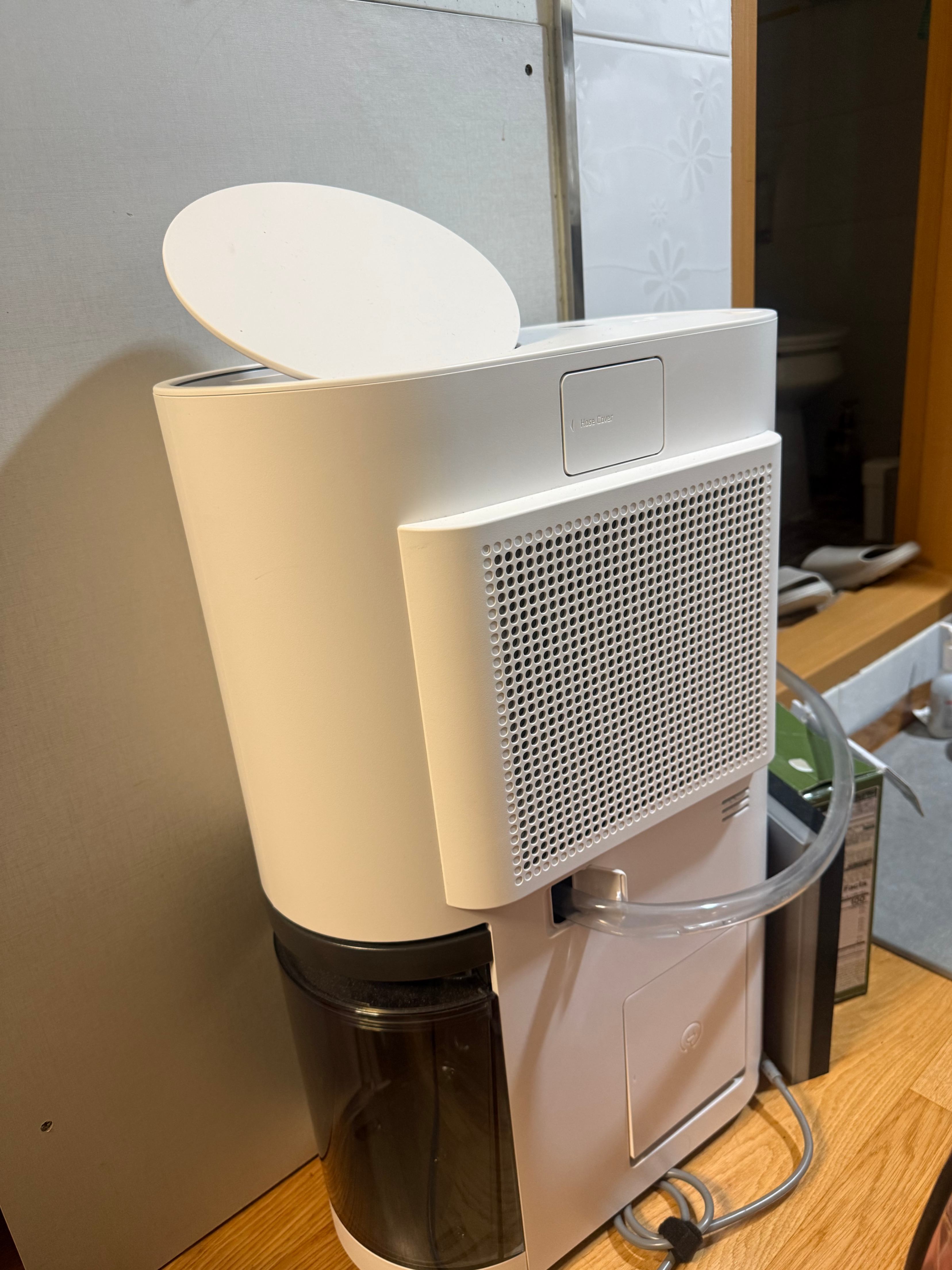 LG 휘센 오브제컬렉션 제습기 + 공기청정키트(화이트) + 건조케이스 세트(DQ235MWGAWS) 양도 합니다.